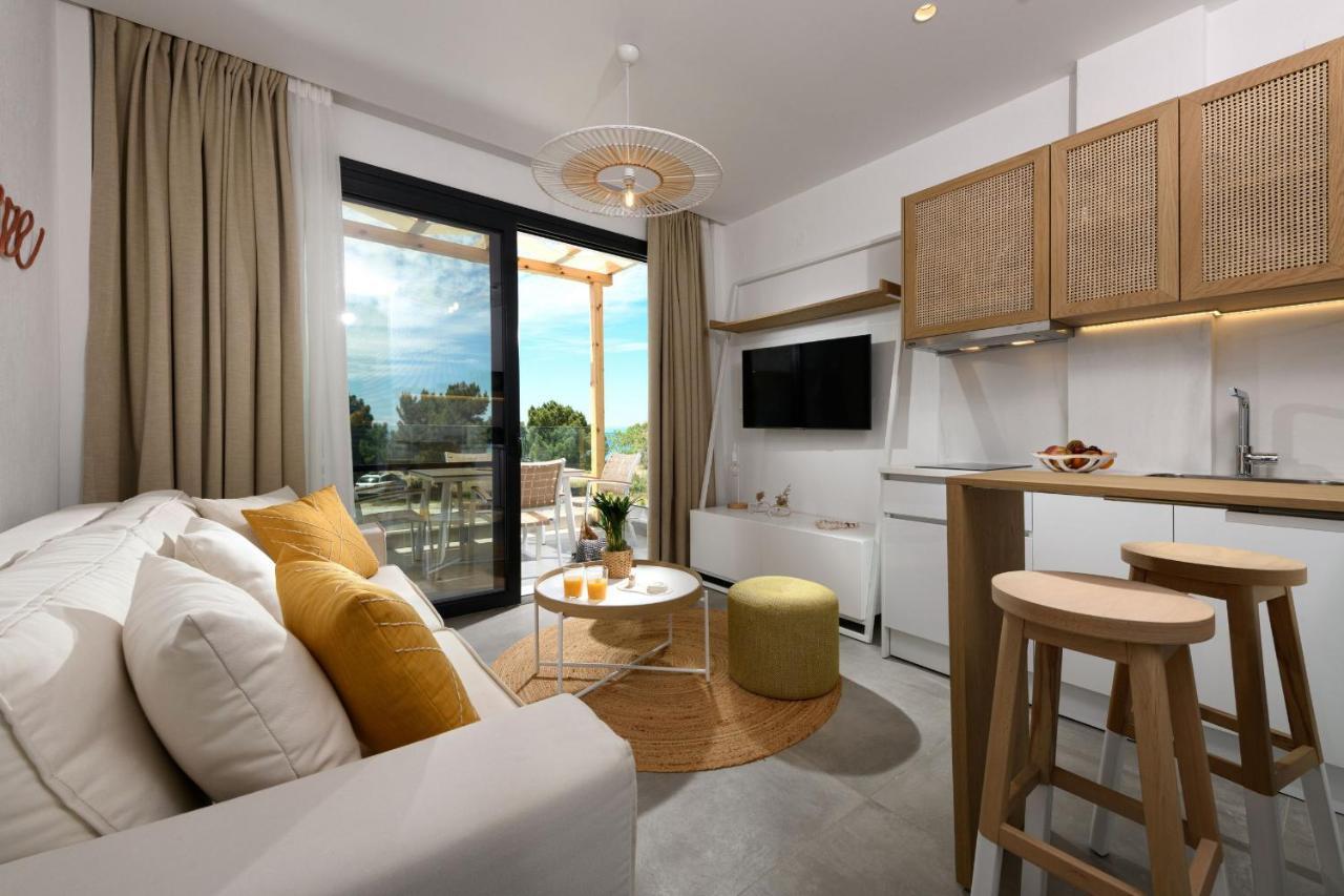 Nisea Beach Apartments Prínos エクステリア 写真